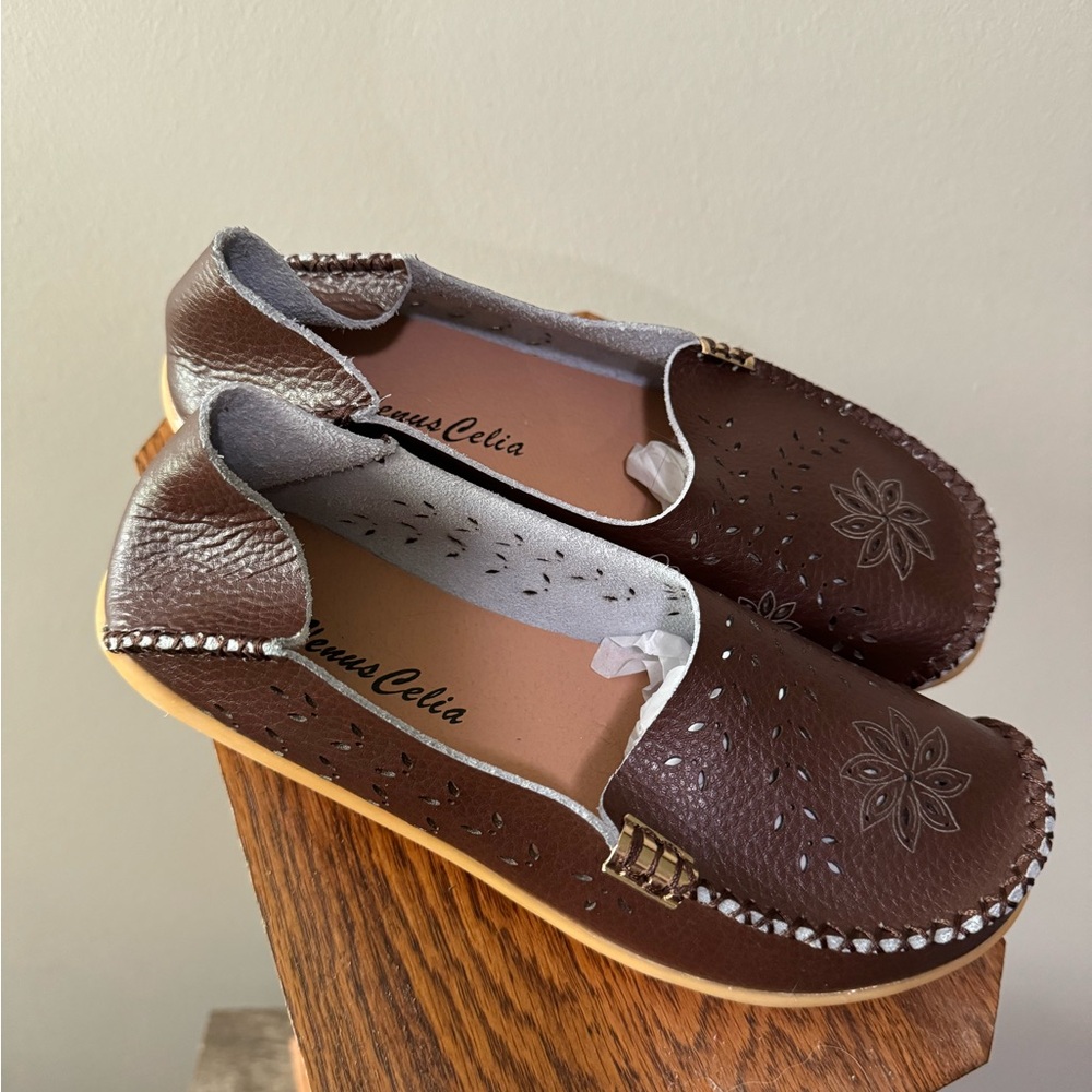 Venus, Celia women’s shoes size 5.5 35 brown moccasin soft material